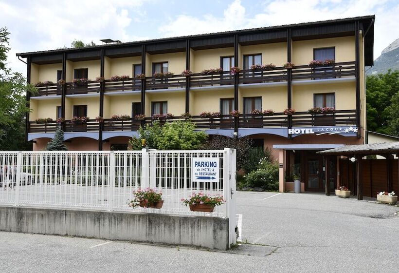 בית מלון כפרי Lacour