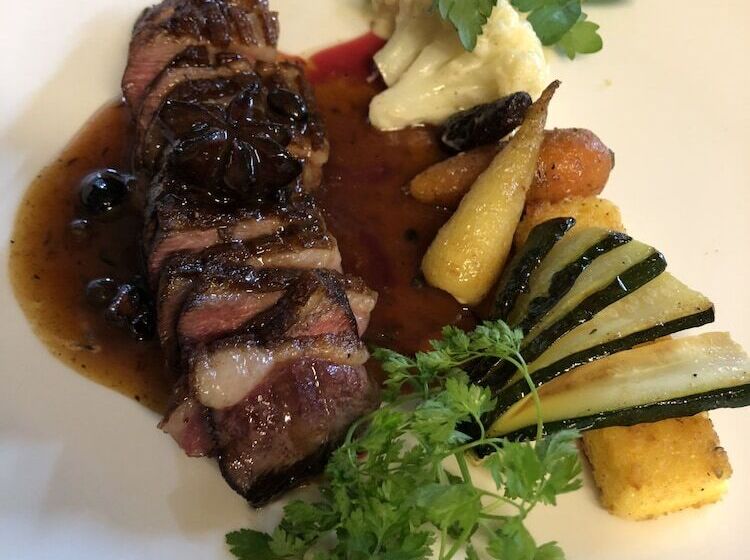 בית מלון כפרי Lacour