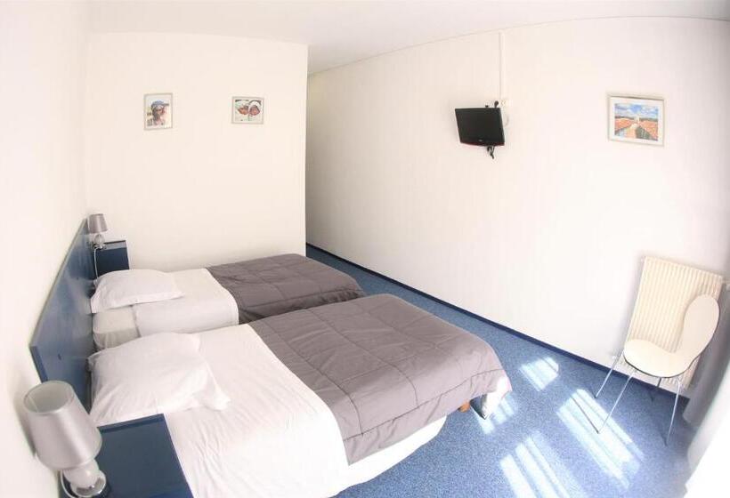 בית מלון כפרי Le Calypso   Réouverture