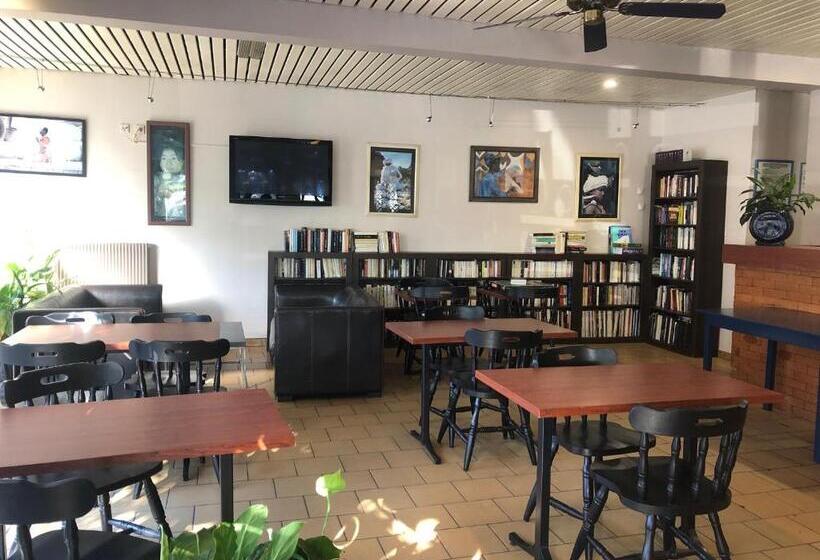 בית מלון כפרי Le Calypso   Réouverture