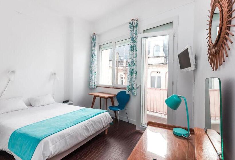 בית מלון כפרי Le Trident Thyrsé