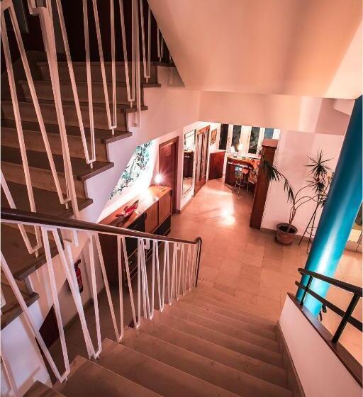 בית מלון כפרי Le Trident Thyrsé