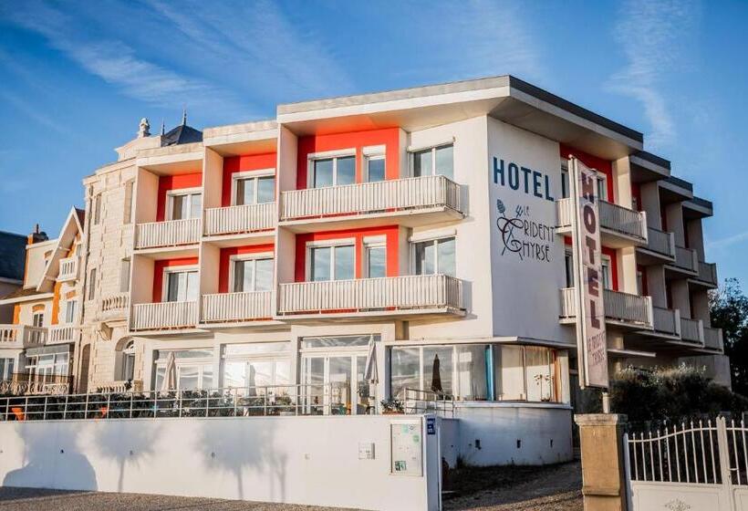 בית מלון כפרי Le Trident Thyrsé