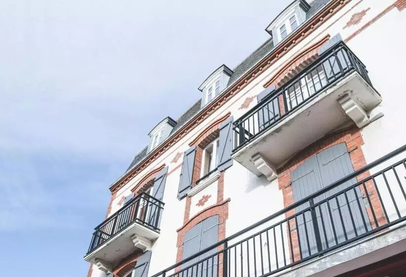 Hotelli Les Coutainvillaises