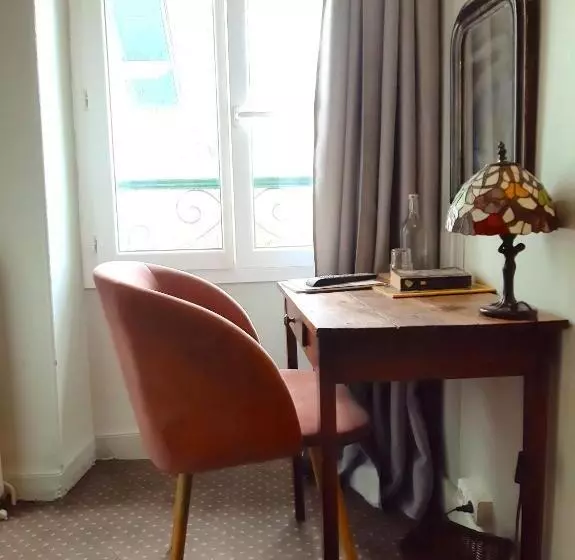 Hotelli Saint Charles Hôtel & Coliving Biarritz