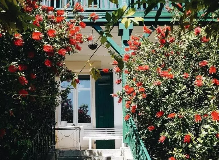 Hotelli Saint Charles Hôtel & Coliving Biarritz