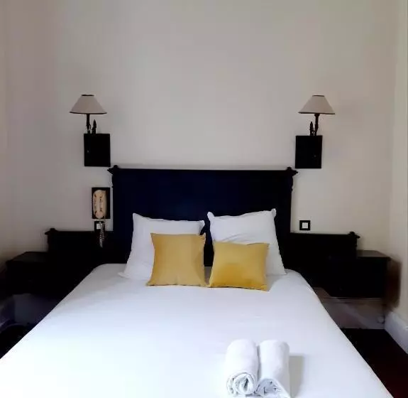 Hotelli Saint Charles Hôtel & Coliving Biarritz