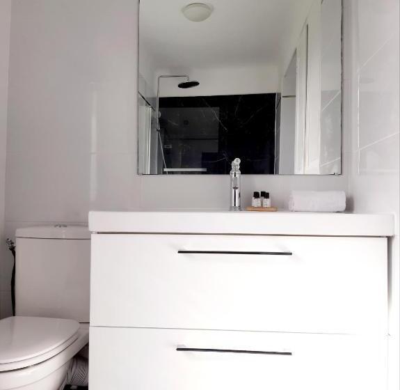 酒店 Saint Charles Hôtel & Coliving Biarritz