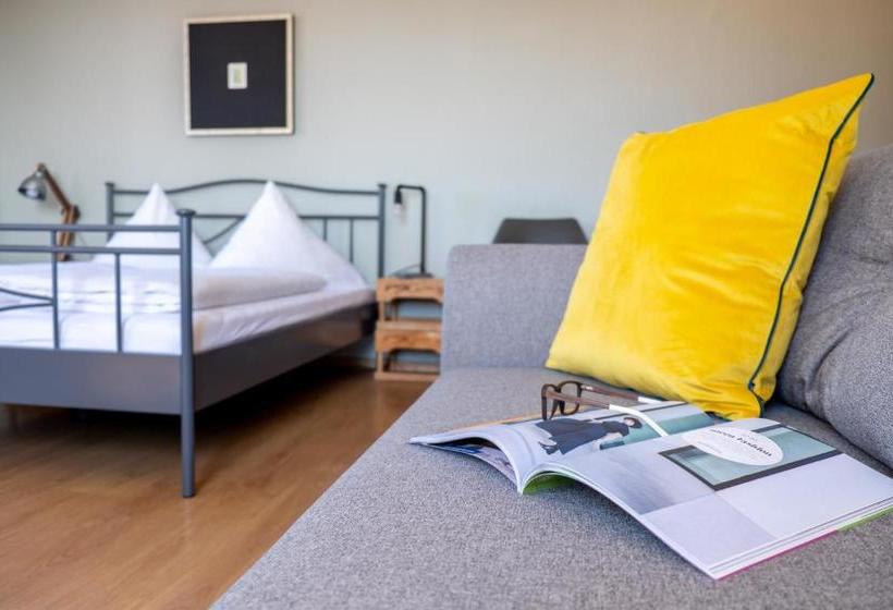 הוסטל Das Mietwerk - Bed & Breakfast