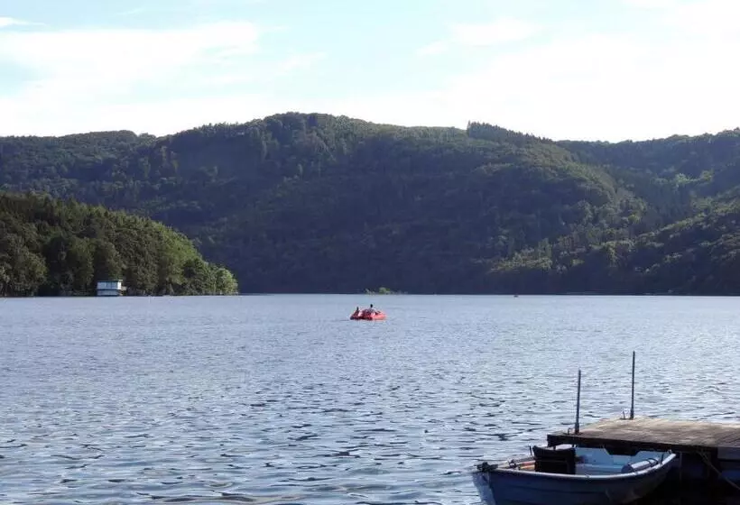 Hotelli Am See