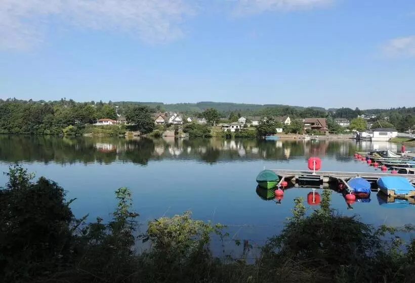 Hotelli Am See