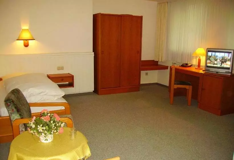 ホテル An Der Hauptallee