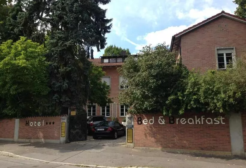هتل B&b Bredl In Der Villa Ballestrem
