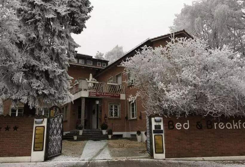هتل B&b Bredl In Der Villa Ballestrem