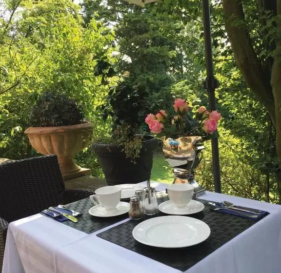 هتل B&b Bredl In Der Villa Ballestrem