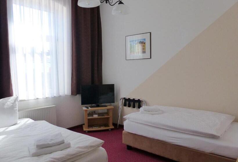 호텔 Friedchen Mit Eigener Fleischerei