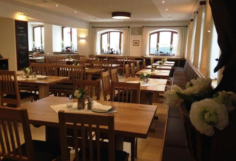 בית מלון כפרי Gasthaus Schwan