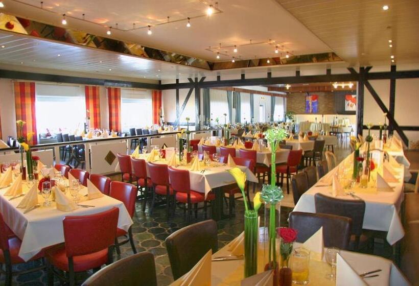 בית מלון כפרי Gasthaus Zur Quelle