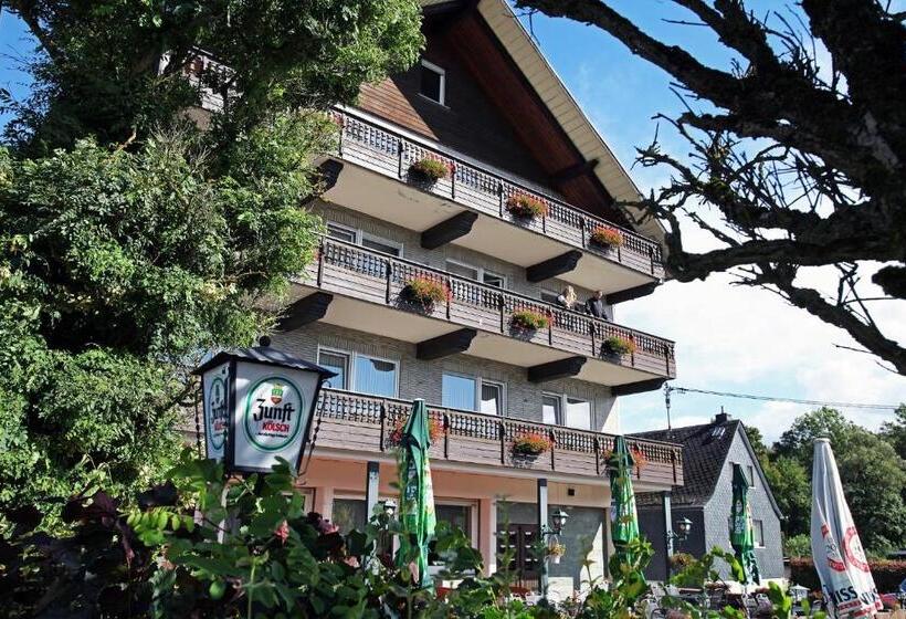 בית מלון כפרי Gasthaus Zur Quelle