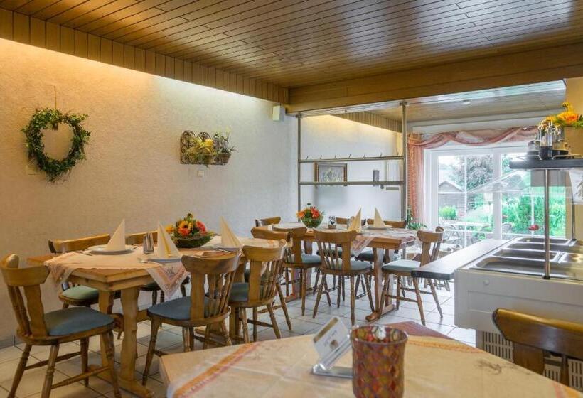 فندق Haus Gertrud