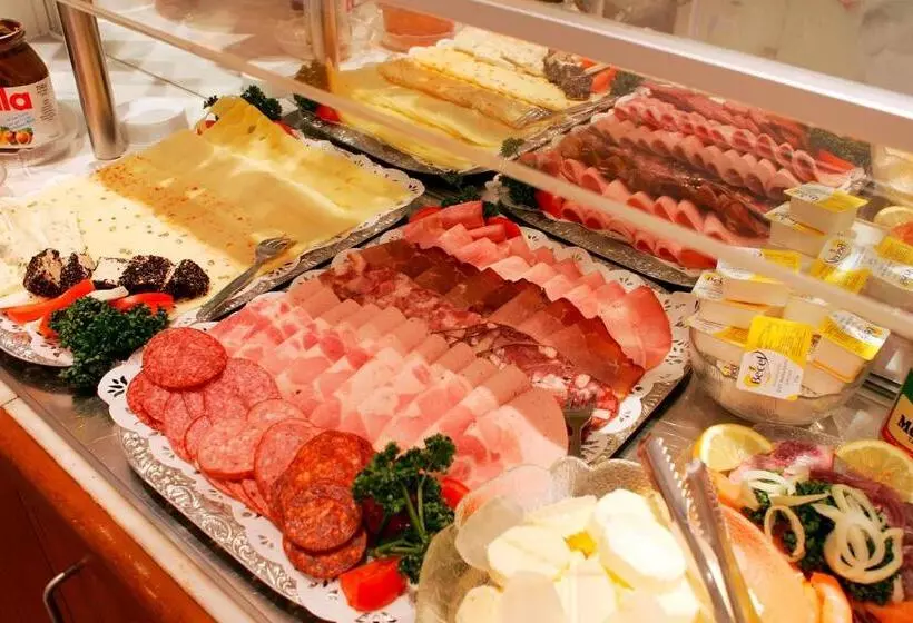 ホテル Hirschen