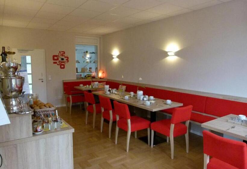 Отель Holzhauer