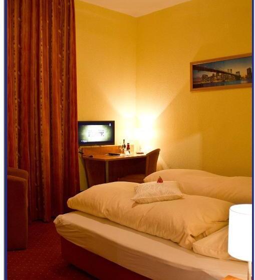 Отель Holzhauer