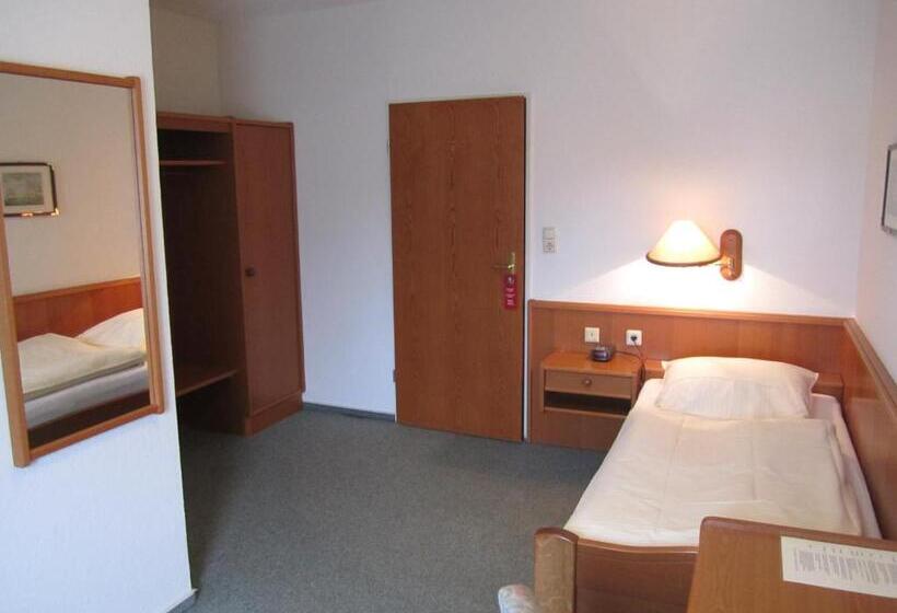 酒店 Jesteburger Hof