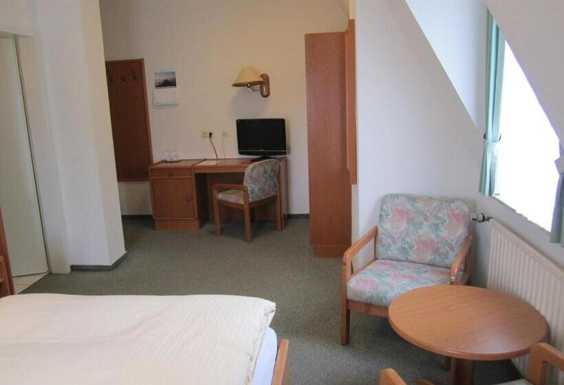 酒店 Jesteburger Hof