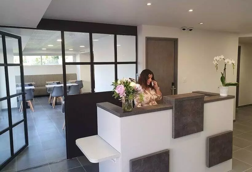 Otel Le Virevent