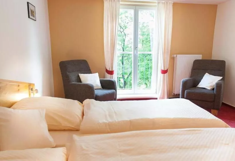 Hotelli & Restaurant   Gasthaus Brandner