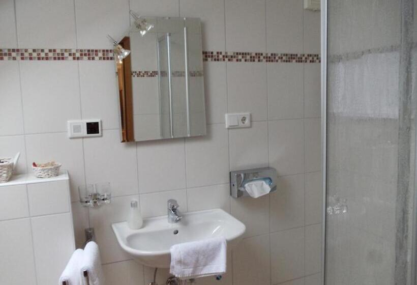 בית מלון כפרי Restaurant Weisbrod