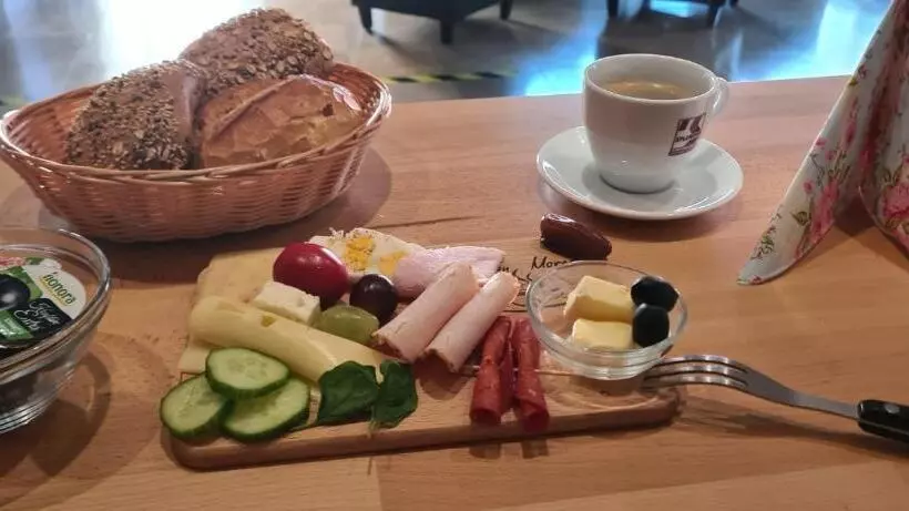 Hotelli Zur Aue