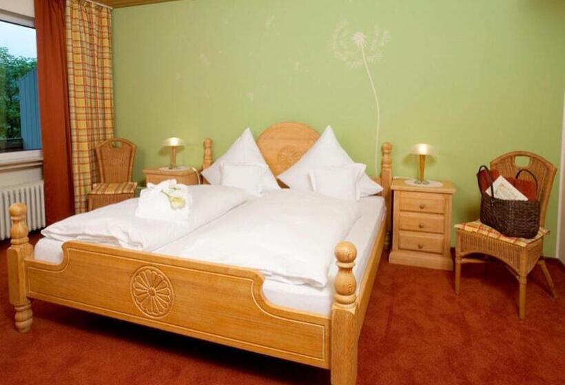 Naturpurhotel Maarblick