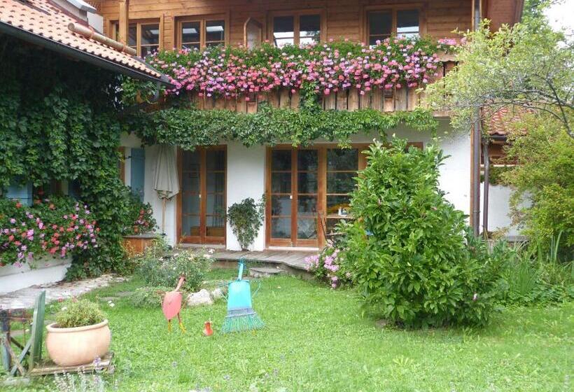 Suzanne's B&b & Gardens