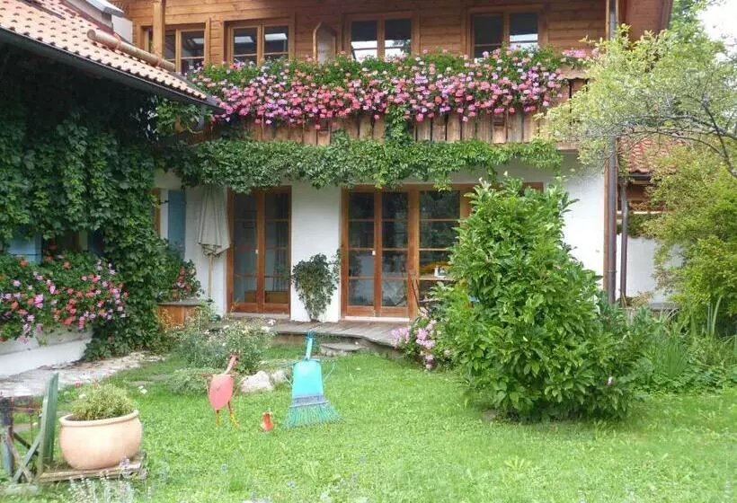Suzanne's B&b & Gardens