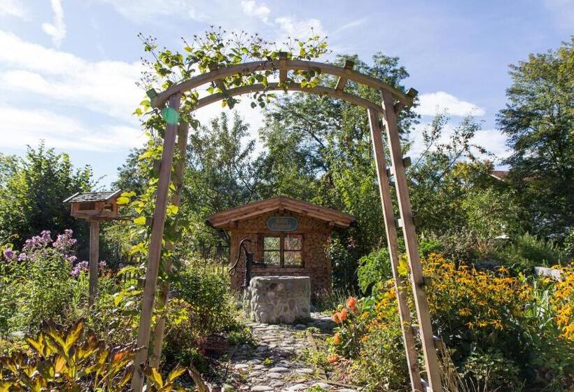 Suzanne's B&b & Gardens