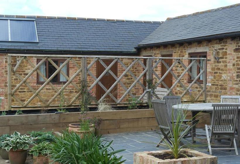 ベッドアンドブレックファースト Handley Barn