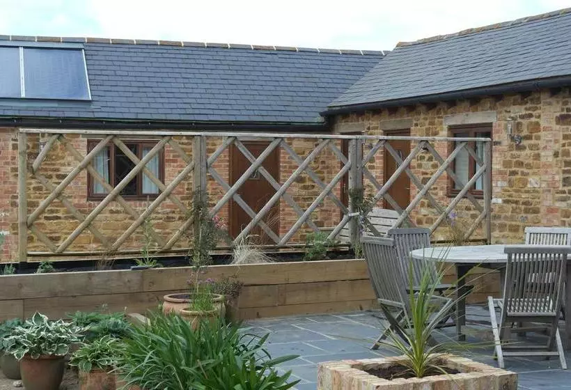 Bed and Breakfast Handley Barn