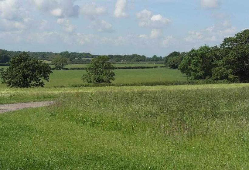 ベッドアンドブレックファースト Handley Barn