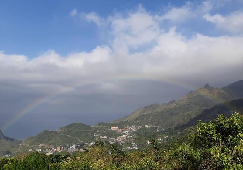 تختخواب و صبحانه Ju Jiu House