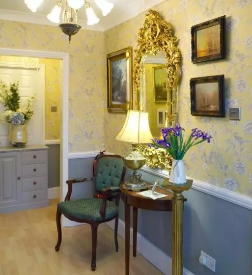 تختخواب و صبحانه The Cambridge Guest House By Tas