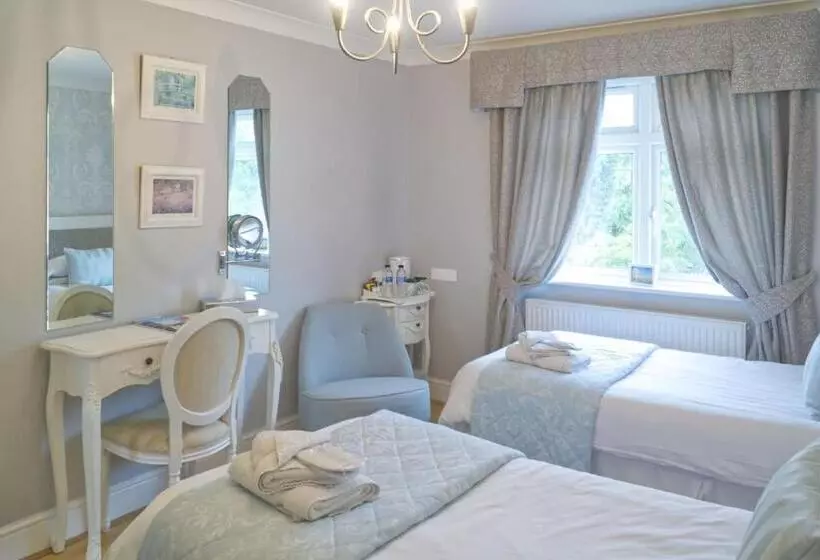 تختخواب و صبحانه The Cambridge Guest House By Tas