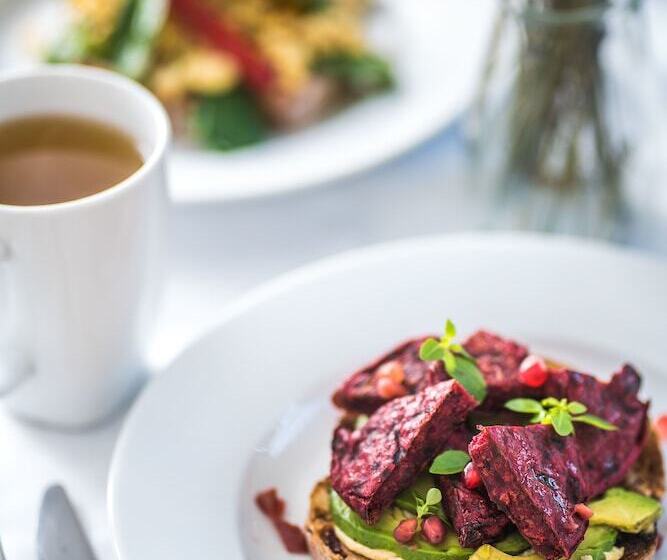 مبيت وإفطار The Henry Guest House