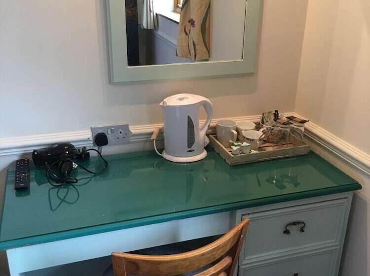 مبيت وإفطار The White Horse Inn