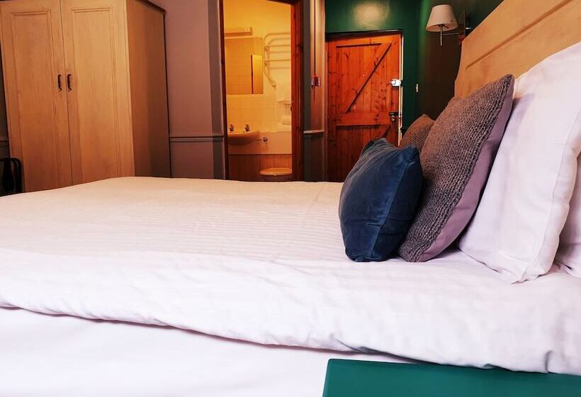 مبيت وإفطار The White Horse Inn