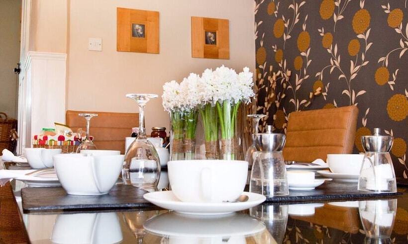 민박 Willow Cottage