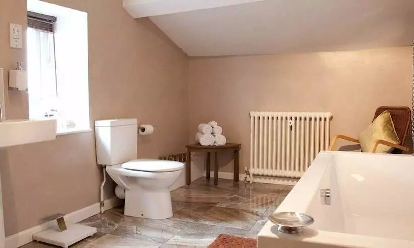 تختخواب و صبحانه Willow Cottage