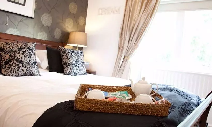 تختخواب و صبحانه Willow Cottage