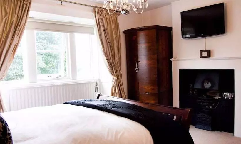 تختخواب و صبحانه Willow Cottage